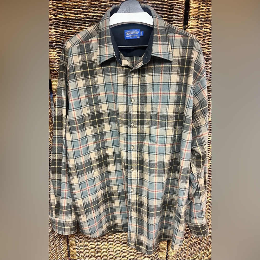 Pendleton- Plaid Men's Lodge Shirt-Gray, Blue, and Cream,Size: XXL Long,Umatilla